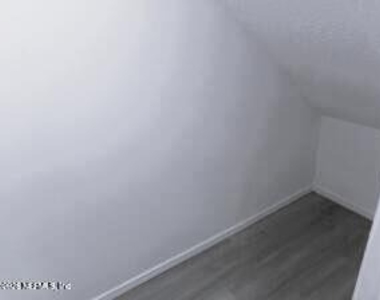 2134 Rosewood Drive - Photo Thumbnail 20