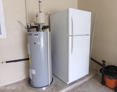 2134 Rosewood Drive - Photo Thumbnail 15