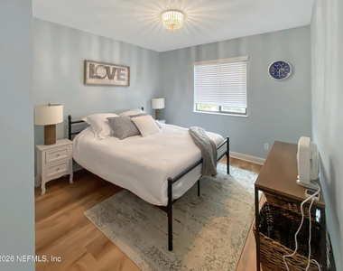 1107 1st Street S - Photo Thumbnail 13