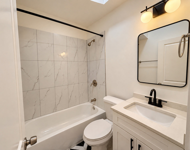 1344 W Ohio Street - Photo Thumbnail 6
