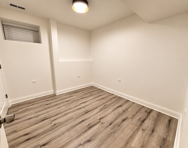 1344 W Ohio Street - Photo Thumbnail 11