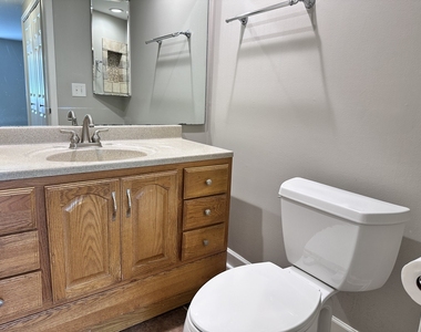 649 Harbor Terrace - Photo Thumbnail 10