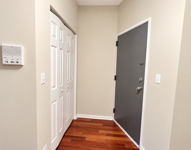 5142 S Ingleside Avenue - Photo Thumbnail 13