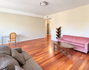 5142 S Ingleside Avenue - Photo Thumbnail 2