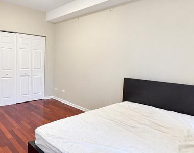 5142 S Ingleside Avenue - Photo Thumbnail 6