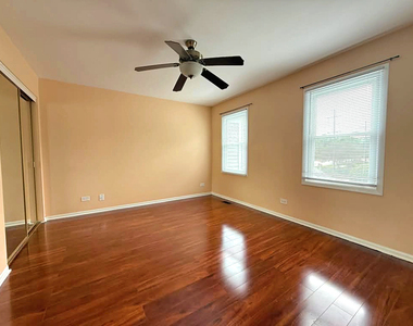 1602 Vermont Drive - Photo Thumbnail 12
