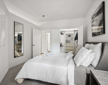 2550 Waterview Drive - Photo Thumbnail 4