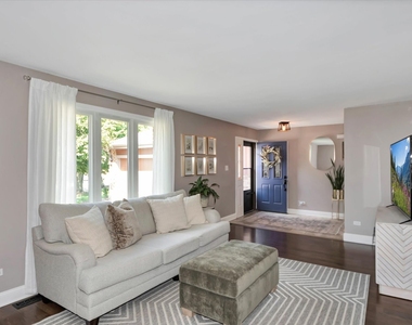 14 Timberline Court - Photo Thumbnail 2