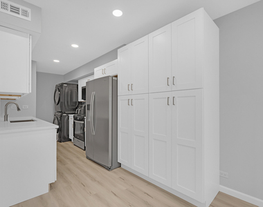 1353 Cove Drive - Photo Thumbnail 5