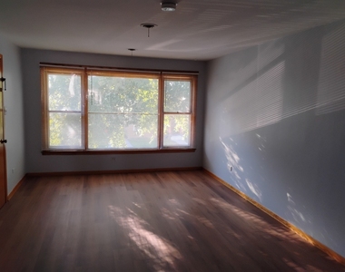 6237 S Kedvale Avenue - Photo Thumbnail 1