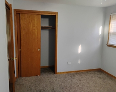 6237 S Kedvale Avenue - Photo Thumbnail 9