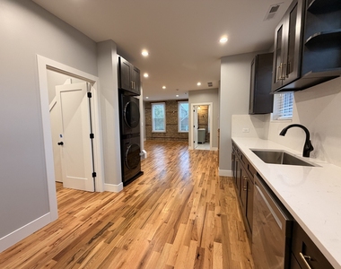 2227 W 21st Street - Photo Thumbnail 1