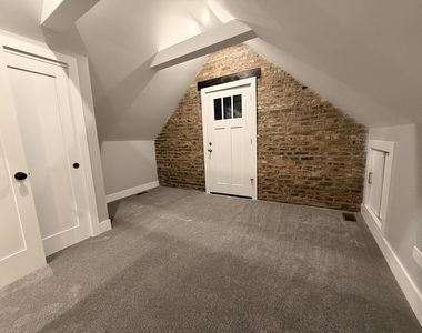 2227 W 21st Street - Photo Thumbnail 10