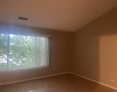 3029 Kentshire Circle - Photo Thumbnail 14
