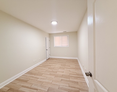 2731 W Polk Street - Photo Thumbnail 11