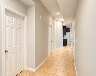 5134 S Ingleside Avenue - Photo Thumbnail 17