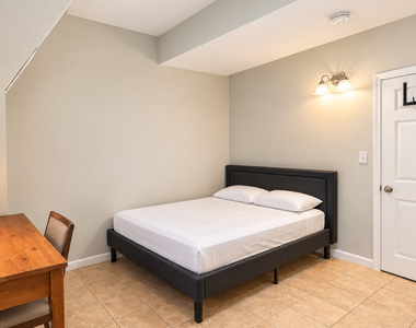 5134 S Ingleside Avenue - Photo Thumbnail 9