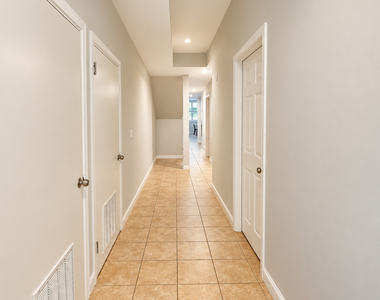 5134 S Ingleside Avenue - Photo Thumbnail 16
