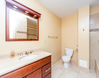 7554 N Claremont Avenue - Photo Thumbnail 10