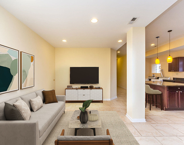7554 N Claremont Avenue - Photo Thumbnail 1