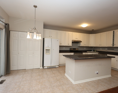 1139 Georgetown Way - Photo Thumbnail 11