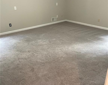 1081 Colony Drive - Photo Thumbnail 21