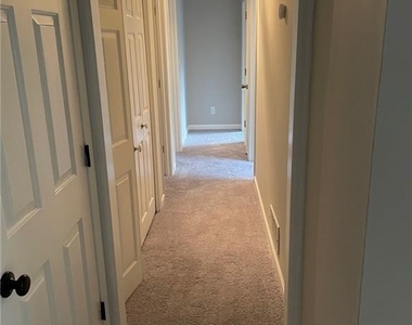 1081 Colony Drive - Photo Thumbnail 17