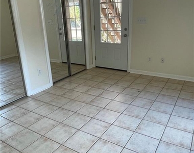 1081 Colony Drive - Photo Thumbnail 10