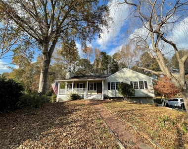 1081 Colony Drive - Photo Thumbnail 14