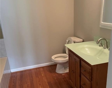 1081 Colony Drive - Photo Thumbnail 27