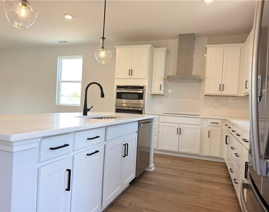 3640 Willow Glade Trail - Photo Thumbnail 13
