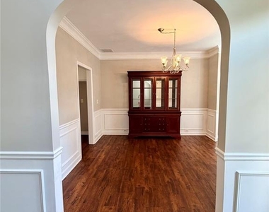 6271 Mountain Ridge Circle - Photo Thumbnail 9