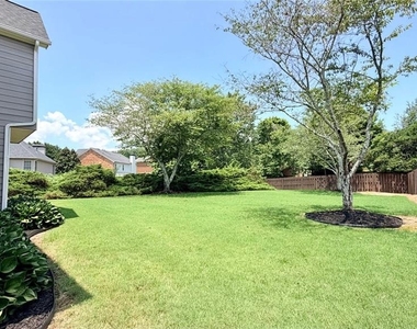 6271 Mountain Ridge Circle - Photo Thumbnail 5