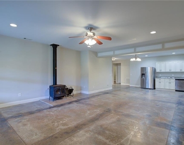 8365 Wallace Wood Road - Photo Thumbnail 6