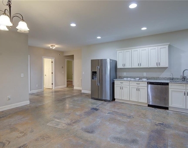 8365 Wallace Wood Road - Photo Thumbnail 3