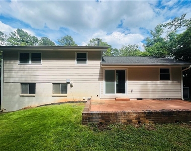 2237 Scotty Cir - Photo Thumbnail 1