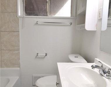 2351 Pinewood Drive - Photo Thumbnail 12