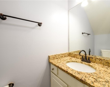 1044 Prestwyck Court - Photo Thumbnail 26