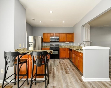 1044 Prestwyck Court - Photo Thumbnail 10