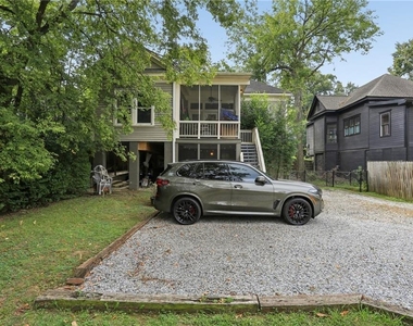 570 Woodward Avenue Se - Photo Thumbnail 22