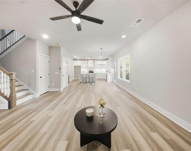 3035 Hamilton Road - Photo Thumbnail 3