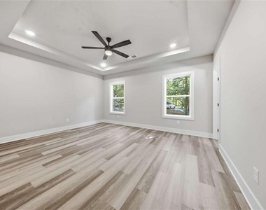 3035 Hamilton Road - Photo Thumbnail 6