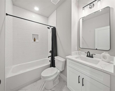 3035 Hamilton Road - Photo Thumbnail 8