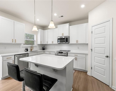 228 Whitneys Way - Photo Thumbnail 9