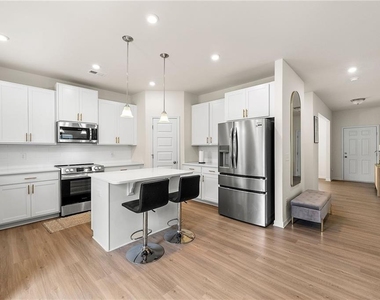 228 Whitneys Way - Photo Thumbnail 10