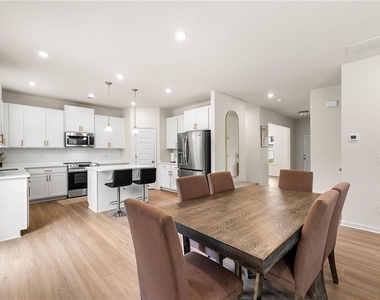 228 Whitneys Way - Photo Thumbnail 7