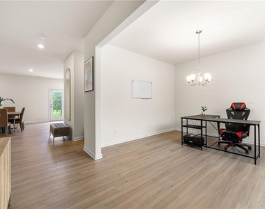 228 Whitneys Way - Photo Thumbnail 3