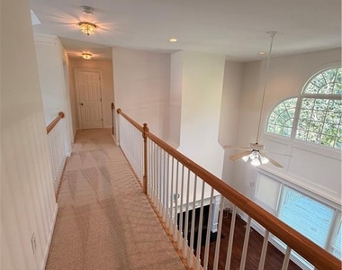 220 Forest Court - Photo Thumbnail 26