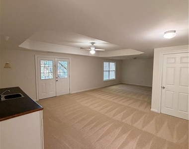220 Forest Court - Photo Thumbnail 15