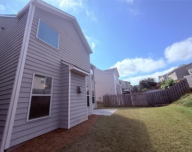 5085 Breezewood Circle - Photo Thumbnail 29